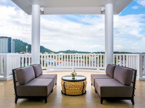 Novotel Phuket City Phokeethra Hotel, Room