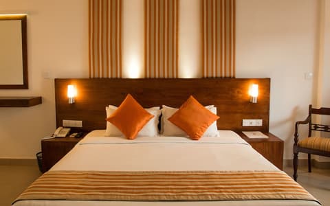 Camelot Beach Hotel, Room