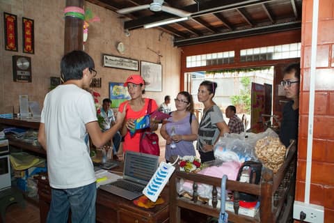 Baan Are Gong Riverside Homestay, Interior entrance
