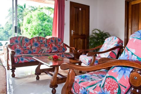 Villa de Roses, Living room