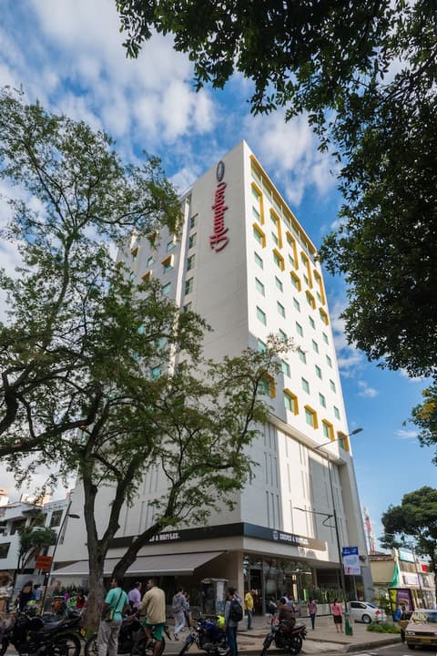 Hampton by Hilton Bucaramanga, Front of property