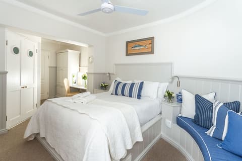 Ocean Watch Guest House, Room