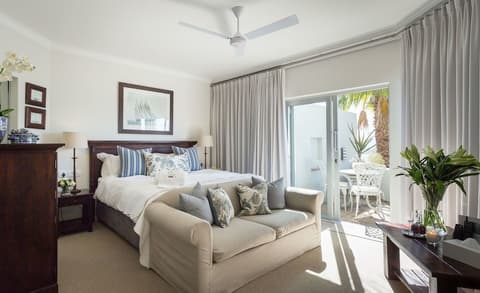 Ocean Watch Guest House, Room