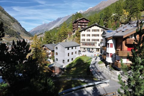 Youth Hostel Zermatt, Exterior