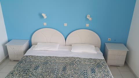 Kontessa Apartments, Room