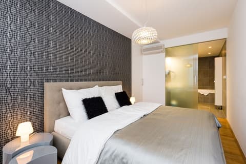 Empirent Apartments, 