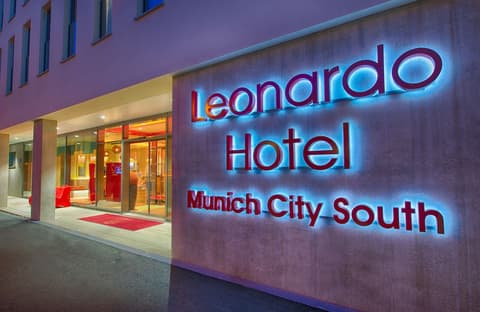 Leonardo Hotel Munich City South, Property entrance