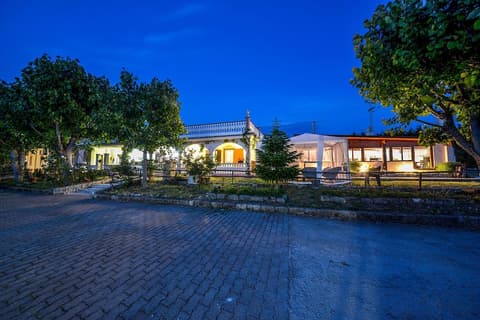 La Formichina, Exterior