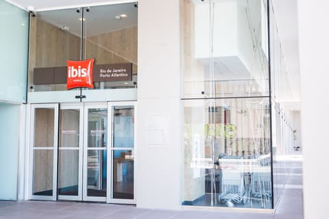 Ibis Rio Porto Atlantico, Front of property