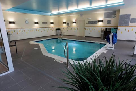 Fairfield Inn & Suites by Marriott Geneva Finger Lakes, Pool