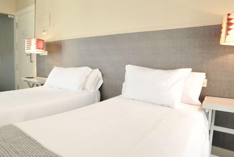 The Corner House, Room