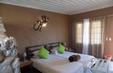 Eldorado Guest House & Camping, Room