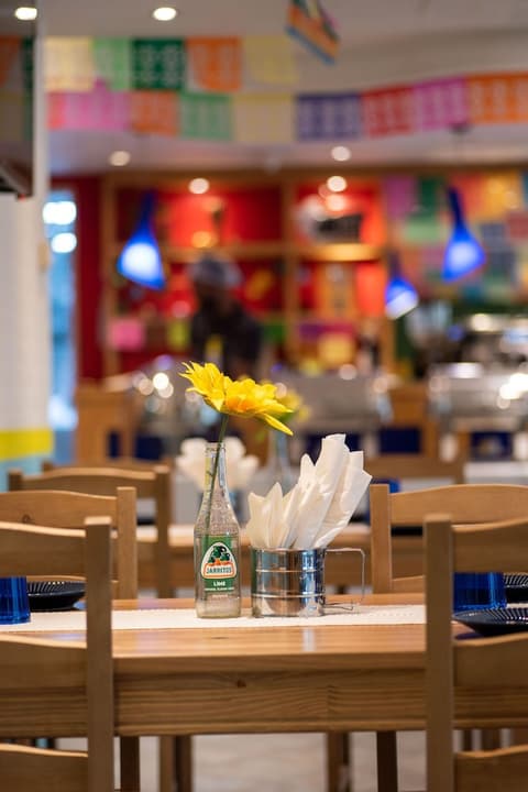 Al Nakheel Hotel Apartments Abu Dhabi, Restaurant