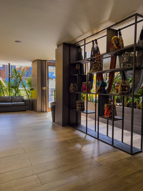 Hotel 47 Medellin Street, Reception