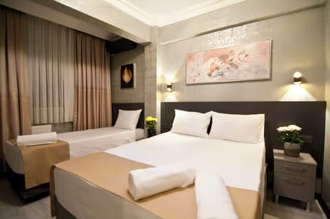 Patio SeaShore Hotel, Reception