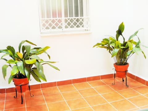 Martin House & Baño Privado, Living area