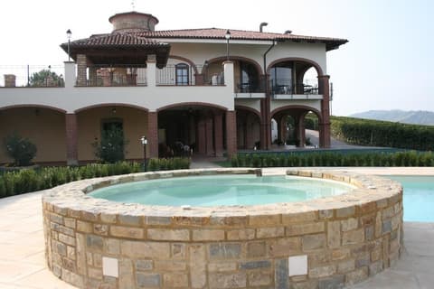 Tota Virginia Antico Podere, Interior entrance