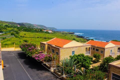 Hotel Vulcão, Exterior
