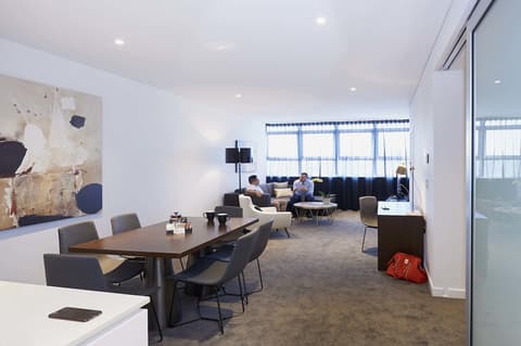 Silkari Suites Chatswood, Living room