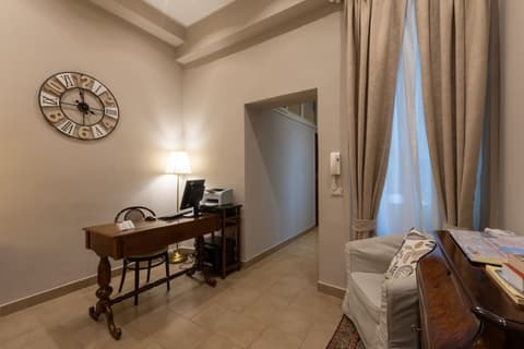 B&B Cairoli, Reception