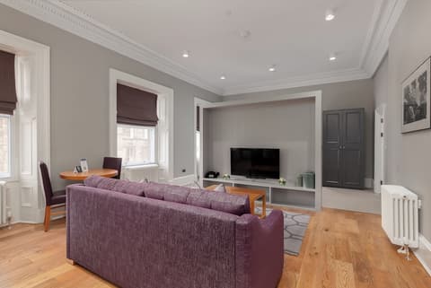 Destiny Scotland - Distillers House, Room