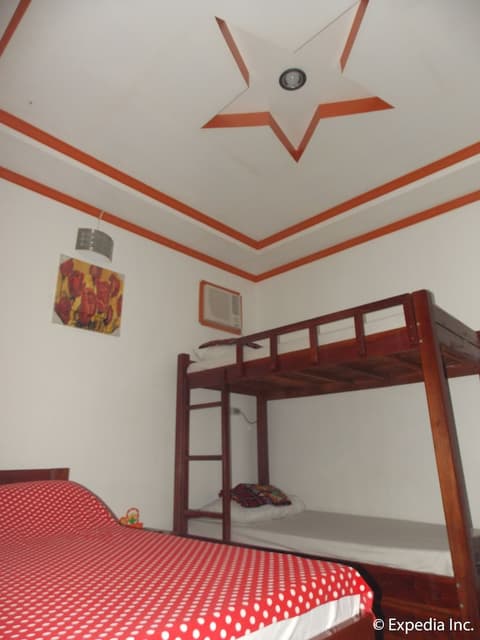 Maxvir Inn Beach Resort, Room