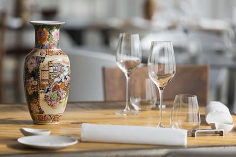 Vinilia Wine Resort, Dining