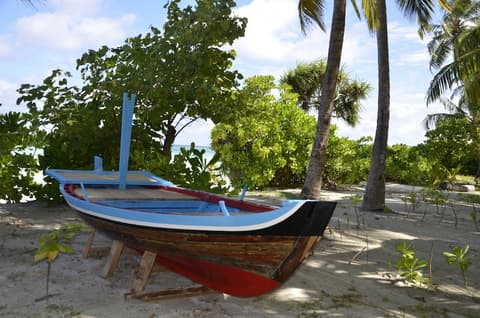 Nazaki Beach Hotel & Spa Maldives, Property grounds