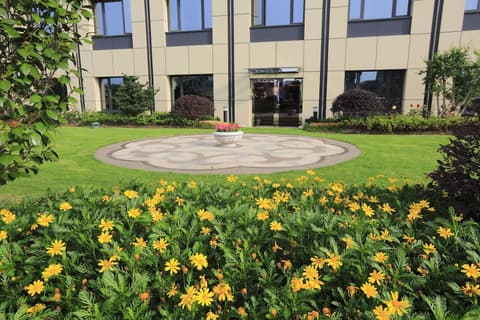 Evergreen Laurel Hotel Shanghai, Terrace/patio