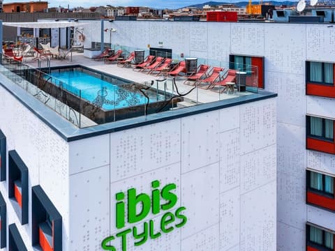 ibis Styles Barcelona City Bogatell, Pool