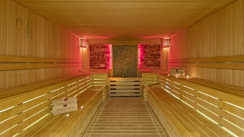 B Business Hotel & Spa, Sauna