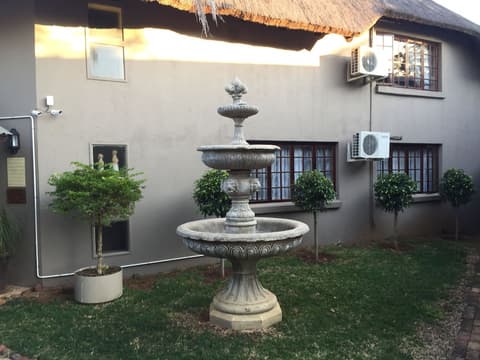 Villa Langa B and B, Pool