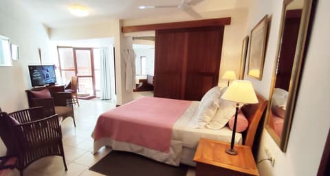 Le Saint Alexis, Room