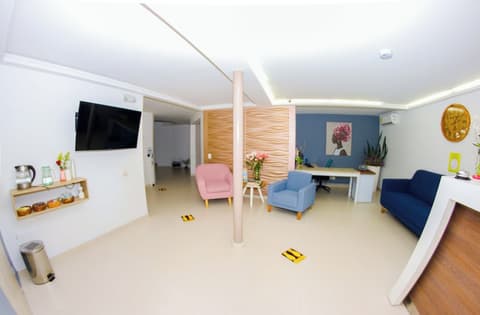 Hotel Boutique Laureles Medellín, Reception