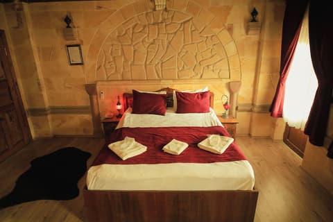 Peace Stone House, Room