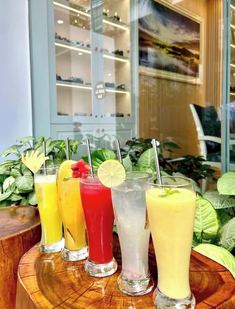 Hotel La Perle Hue, Breakfast meal