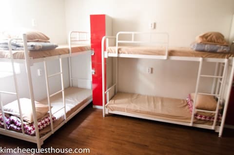 Kimchee Busan Downtown Guesthouse - Hostel, Room