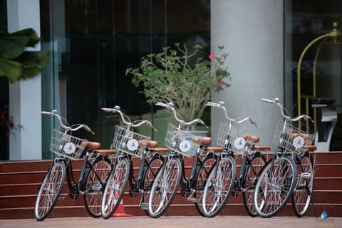 Vientiane Plaza Hotel, Bicycling