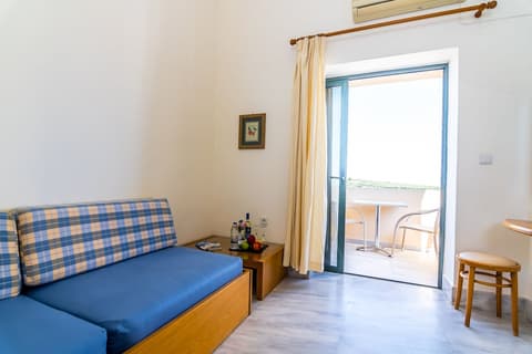 Orestis Hotel Apartments, Room