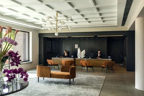 Castelfalfi, Reception