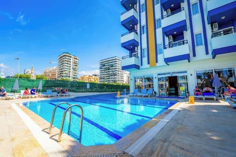 Galaxy Beach Hotel, Pool