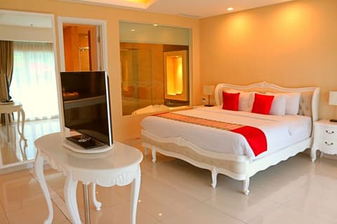 Le Eminence Hotel Convention & Resort Ciloto - Puncak, Room