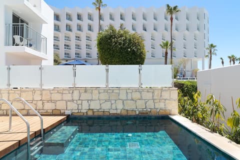 Leonardo Plaza Cypria Maris Beach Hotel & Spa, View from room