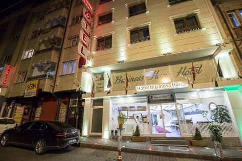 Hotel Business Han, Front of property