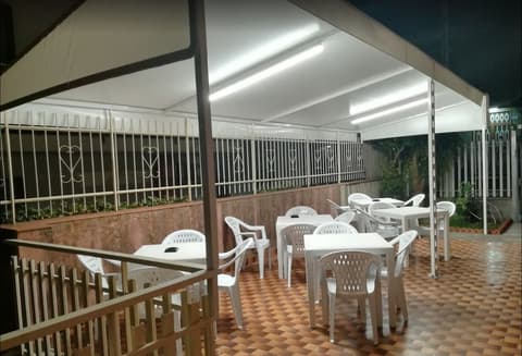 Etna Inn, Terrace/patio