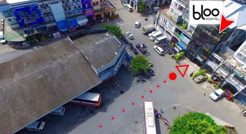 bloo Hostel, Exterior