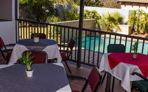 Oppi Hoek Guesthouse, View from property