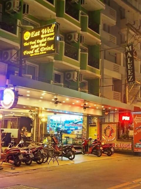 Maleez Lodge Hotel and Restaurant, Exterior