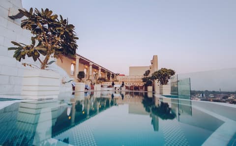 Narendra Bhawan Bikaner, Infinity pool