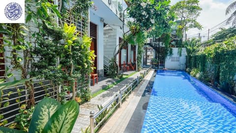 Hotel Blue Dragon, Pool